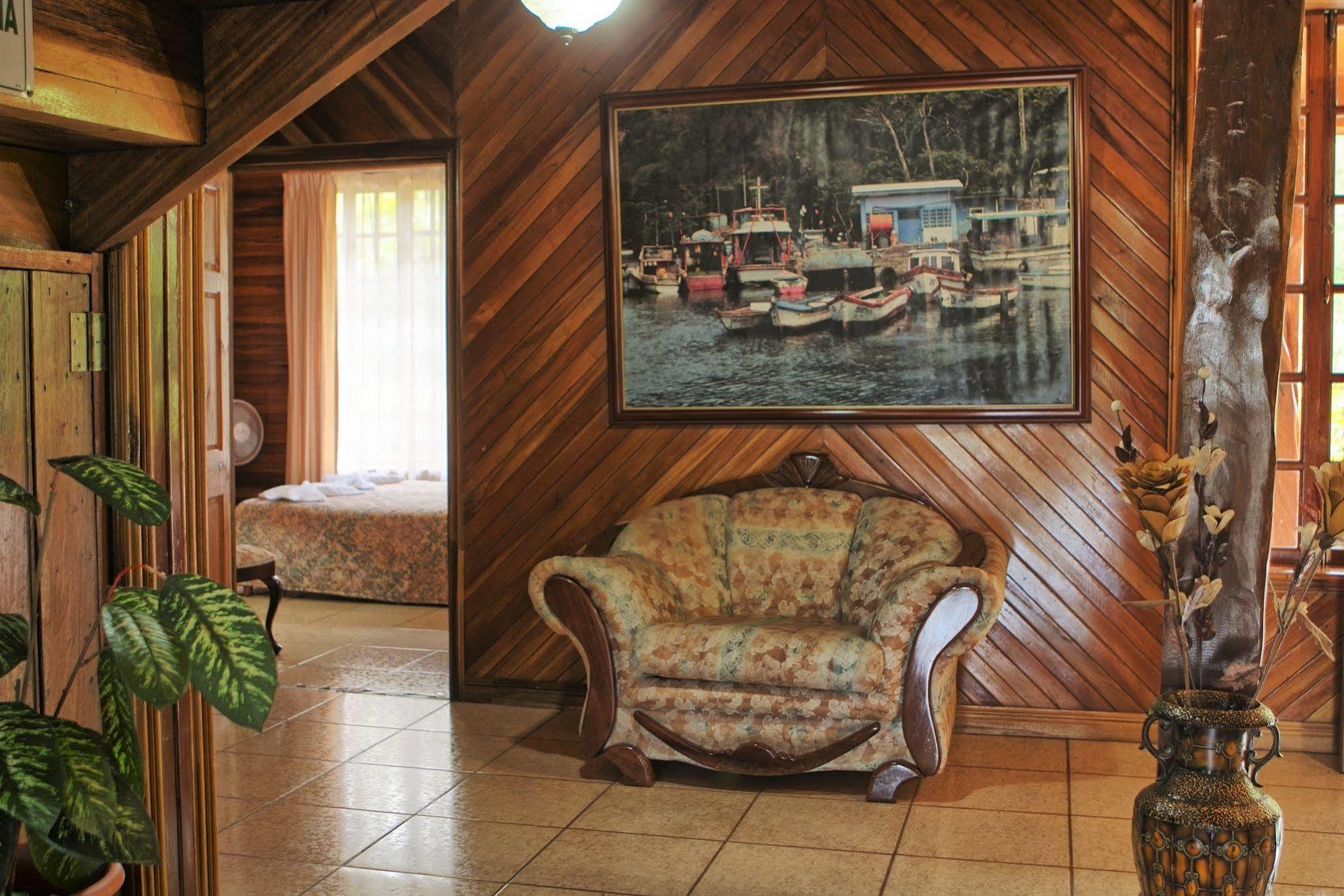 Santa Elena Lodge Cuajiniquil エクステリア 写真