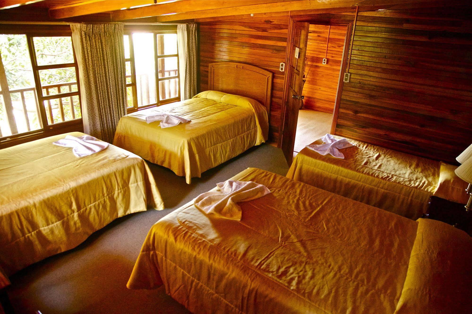 Santa Elena Lodge Cuajiniquil エクステリア 写真